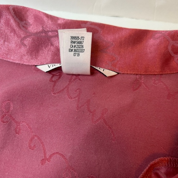 Victoria Secret Satin Pink Logo Tie Sleep Romper Women's Size XL - Picture 4 of 5